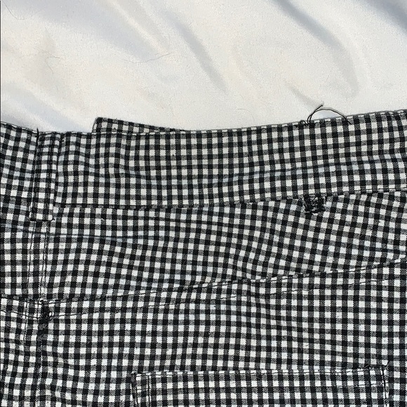 BRANDY MELVILLE checkered skirt - Picture 4 of 4